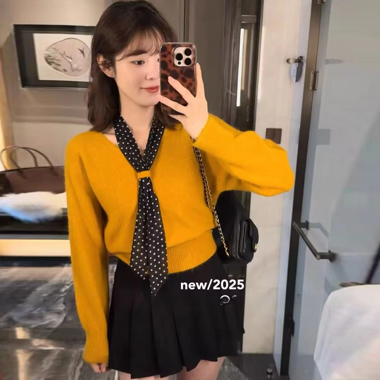 

Orange V-Ne Polka Dot Scarf Belted Long Sve Knitted Sweater Women's Autumn Winter Lazy Waist Cut ort Beautiful Sweater...