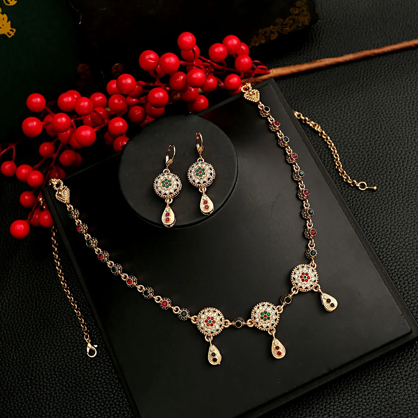 Women's Forehead Chain Earrings Set Middle Eastern Arabian Luxury Bridal Headwear Muslim Women's Head Chain Earring Sets Earings