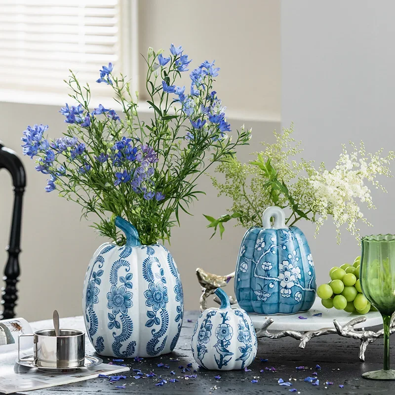 Ceramic hand-painted blue pumpkin, ceramic vase, blue and white porcelain decoration, living room foyer wine cabinet decoration