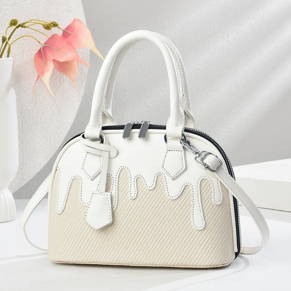 

​​2025 Spacious Color Block Crossbody Bag Versatile Womens Shoulder Tote Stylish Shell-Shaped Work Travel Purse​