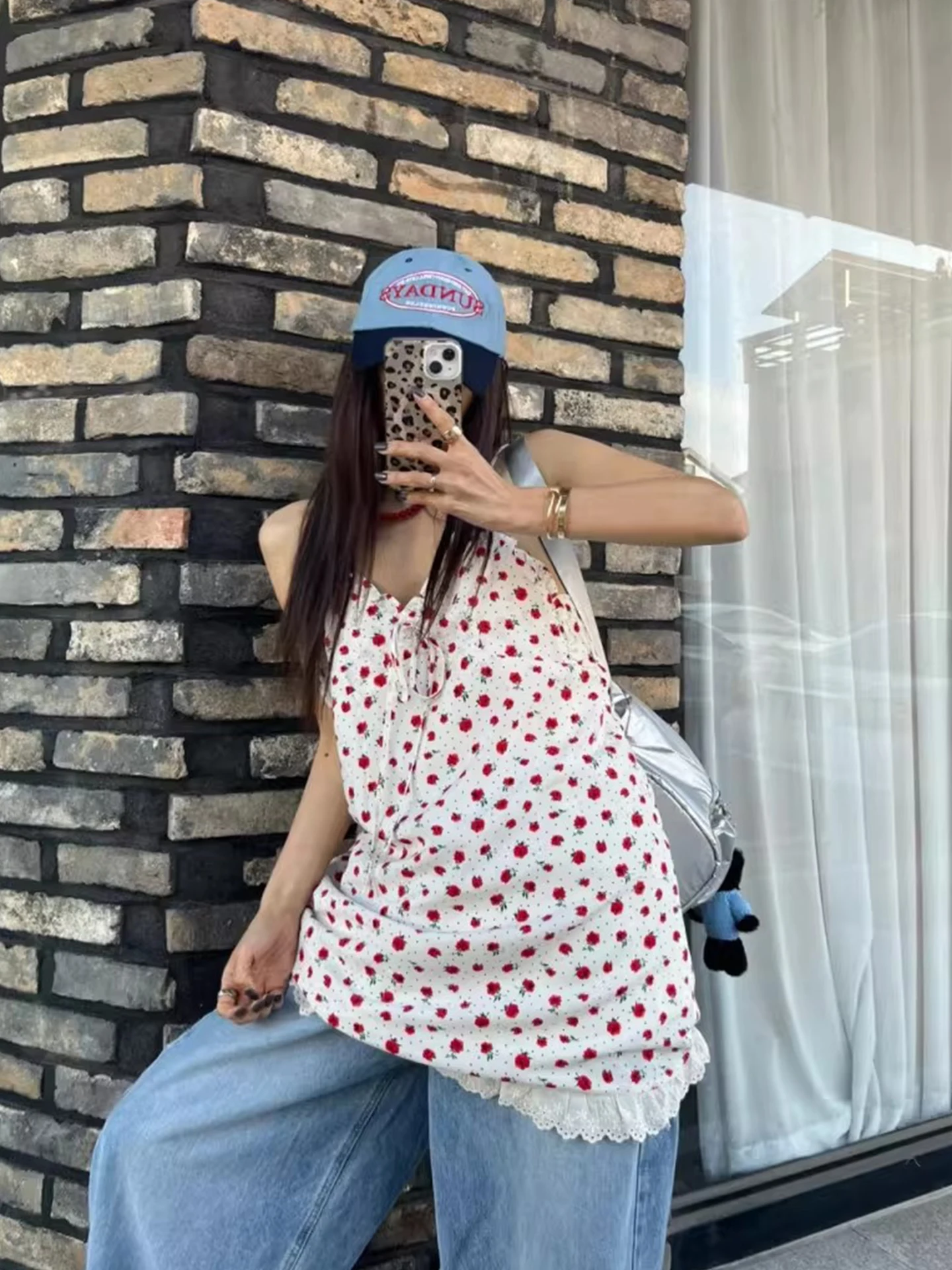 

Летнее женское платье Liangliang Home: Новинка, сексуальное, с цветочной вышивкой, кружевной отделкой по низу, на бретельках, без рукавов, в корейском стиле, из полиэстера...