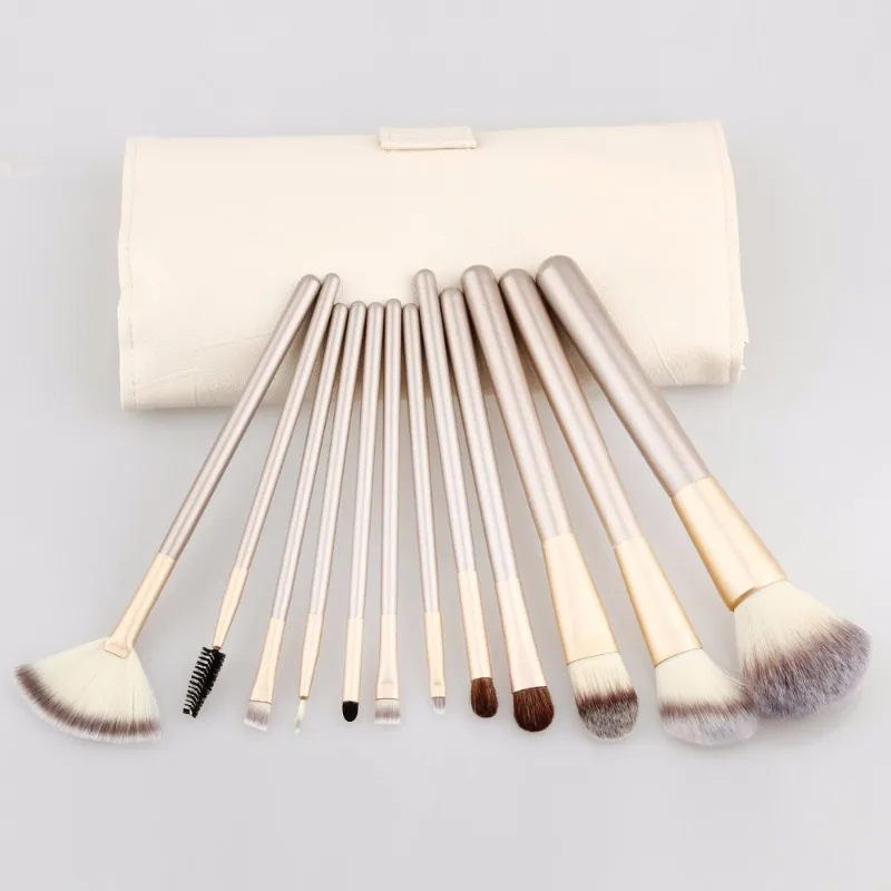 12-delige make-upborstels Premium synthetisch houten handvat Vloeibare blending Blush make-upborstelsets Schoonheid cosmetische borstels voor ooggezicht