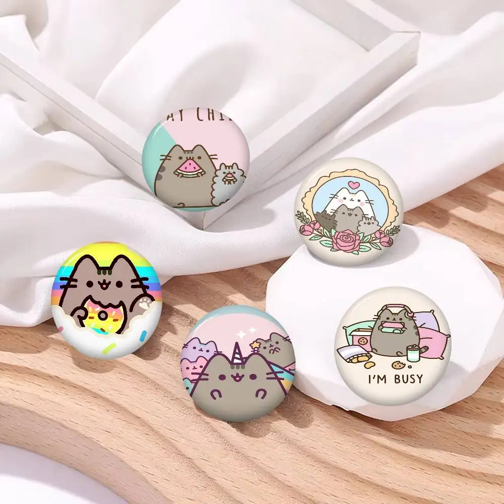 Pin de botón suave de hojalata con diseño de anime Pusheen, broche con icono de animal, insignia para solapa y mochila, accesorio.