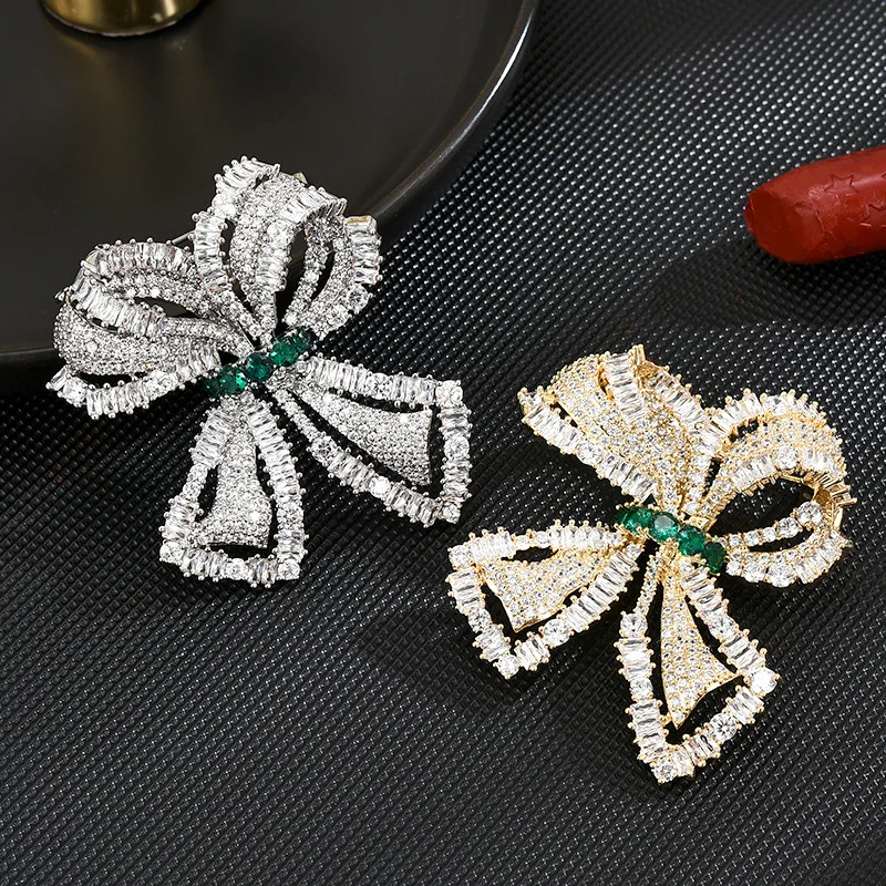

Elegant European Green Bow Brooch with Micro Zirconia Luxury Corsage Pin Fashion Accessory for Women