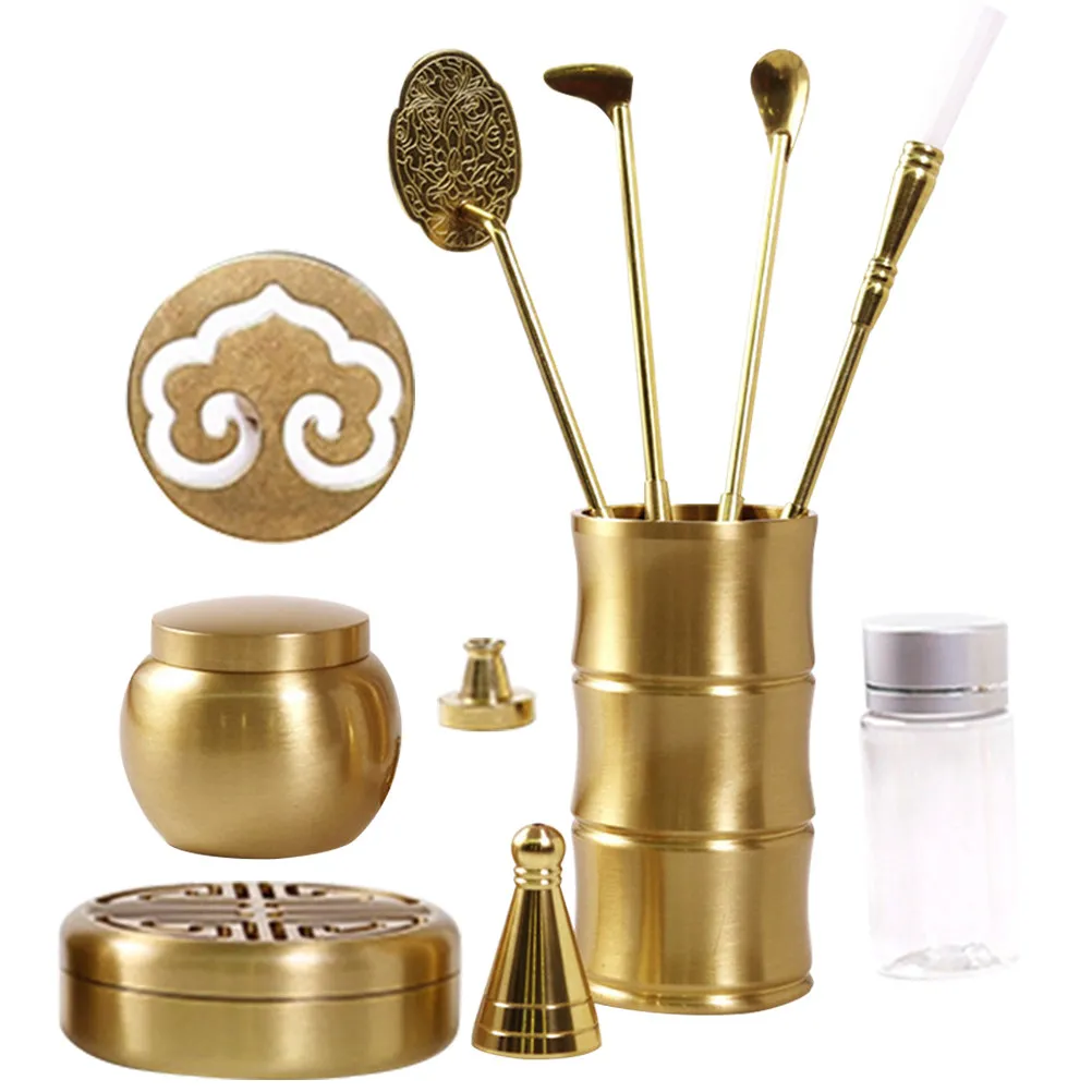 

Набор из 1 предмета: Элегантный латунный набор инструментов для изготовления благовоний, включает пресс-форму, ложку, лопатку, кисть, идеально подходит для церемоний изготовления порошковых благовоний.