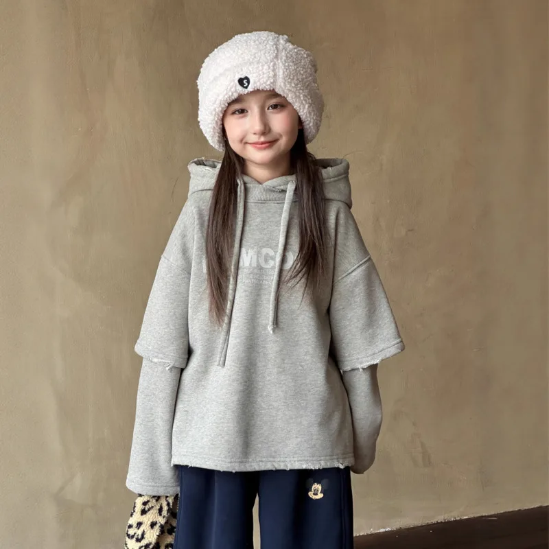 

Новинка Весна-Осень 2026: Повседневный комплект из двух предметов для детей (мальчиков и девочек) – толстовка с капюшоном на флисовой подкладке и свободный топ, 2-12 лет