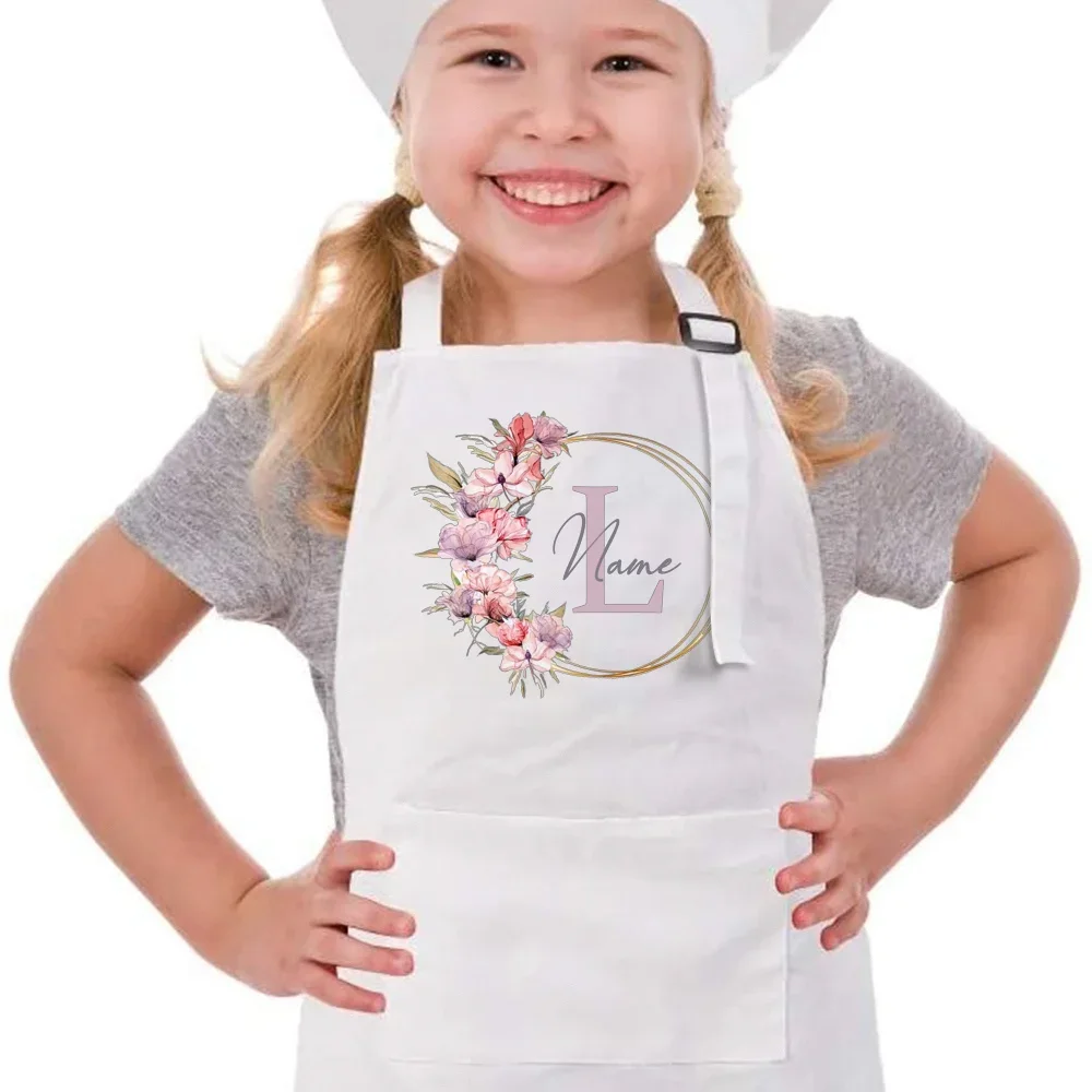 Personalized Wreath with Name Kids Aprons Custom Children\'s Baking Apron White Bakers Apron Mini Chef Gift for Child /birthday