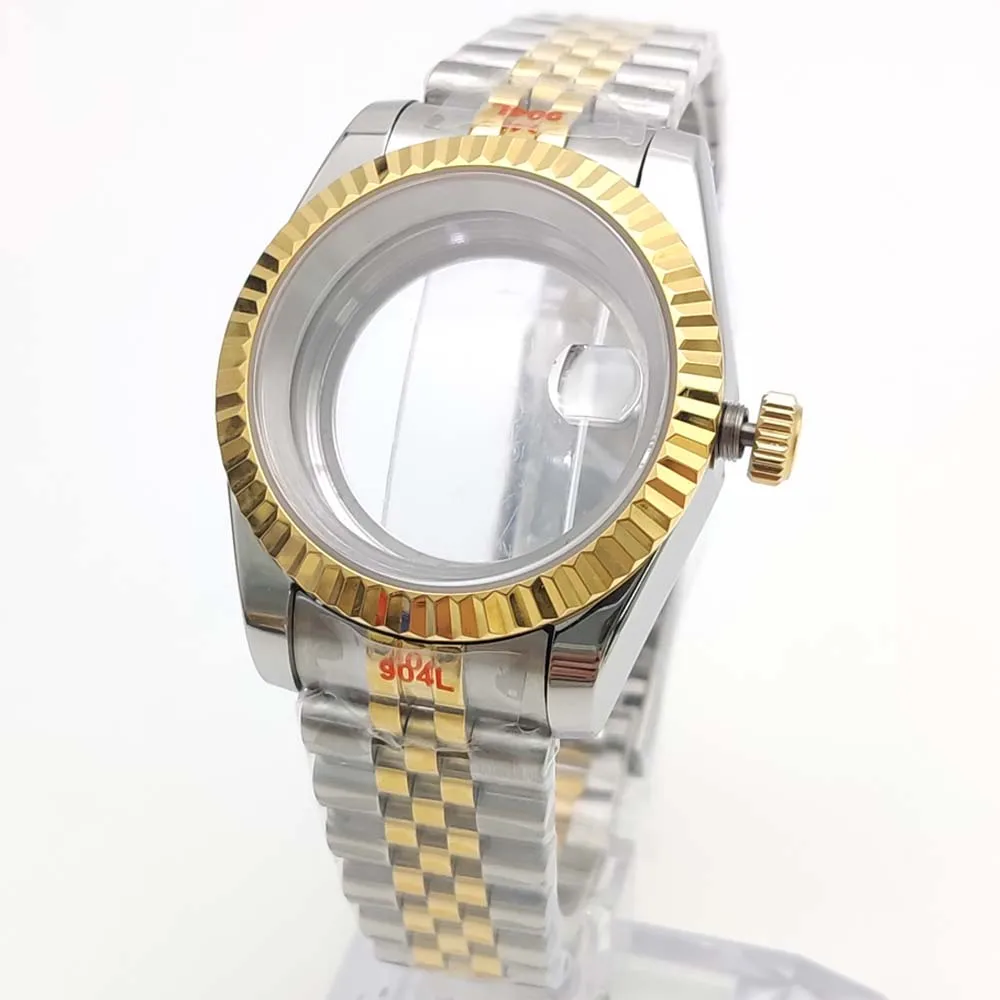 39 mm two-tone gold-plated case, Jubilee bracelet for calibre NH35/NH36, 28.5 mm dial, micro-adjustable stainless steel bracelet