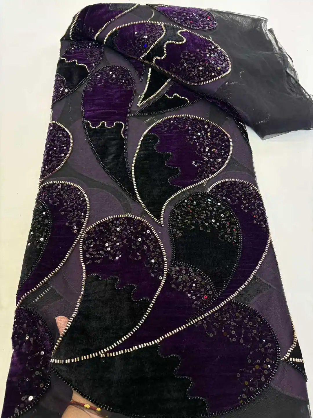 

African Velvet Beaded Heavy Lace Fabric 2026 High Quality French Nigerian Sequins Embroidered Lace for Party Dress Sewing