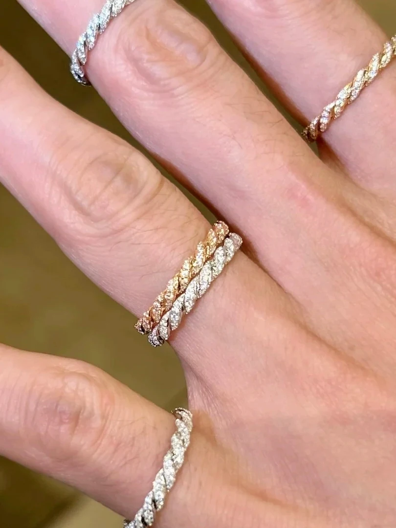 anel-torcido-elegante-para-mulheres-com-zirconia-anel-moebius-de-liga-metalica-personalizavel-com-gravacao-para-uso-diario