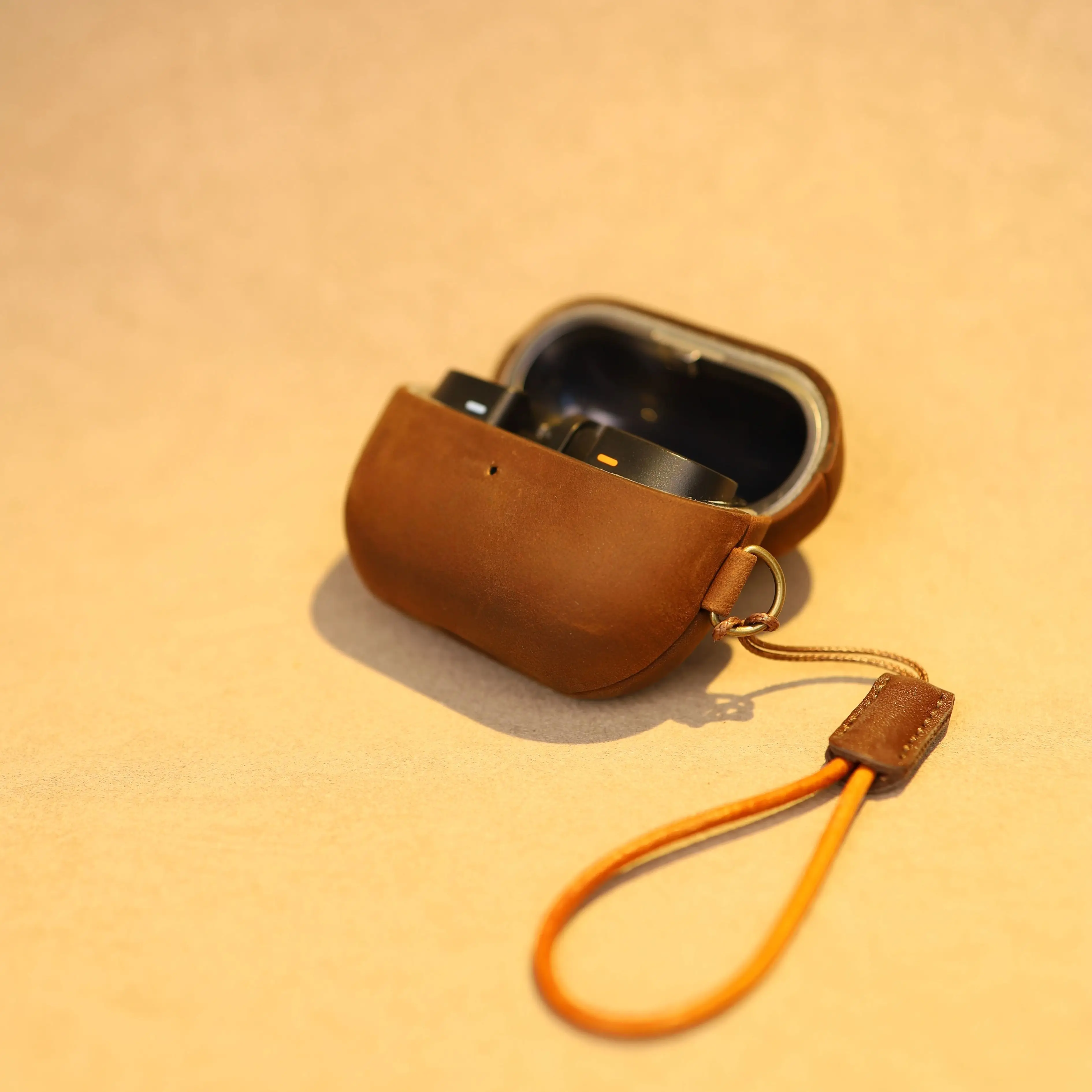 

Handcrafted Crazy Horse Leather Case for Samsung Galaxy Buds 3 / Buds 3 Pro – Vintage Genuine Leather Earbud Protective Cover