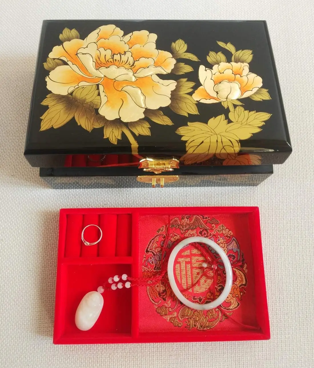 Gold Peony Flower Jewellery Box - Lacquered Wooden Storage Box - Jewellery & Secrets Box - Chinese Deco - Women's Gift Box - Gol