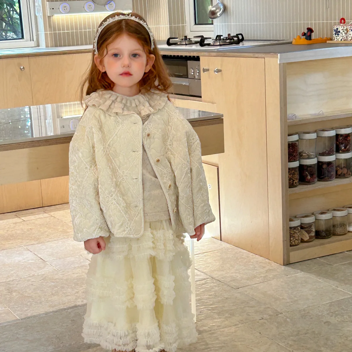 

2025 Autumn and Winter Girls' New Padded Velvet Small Fragrant Flower Cotton Jacket Cardigan