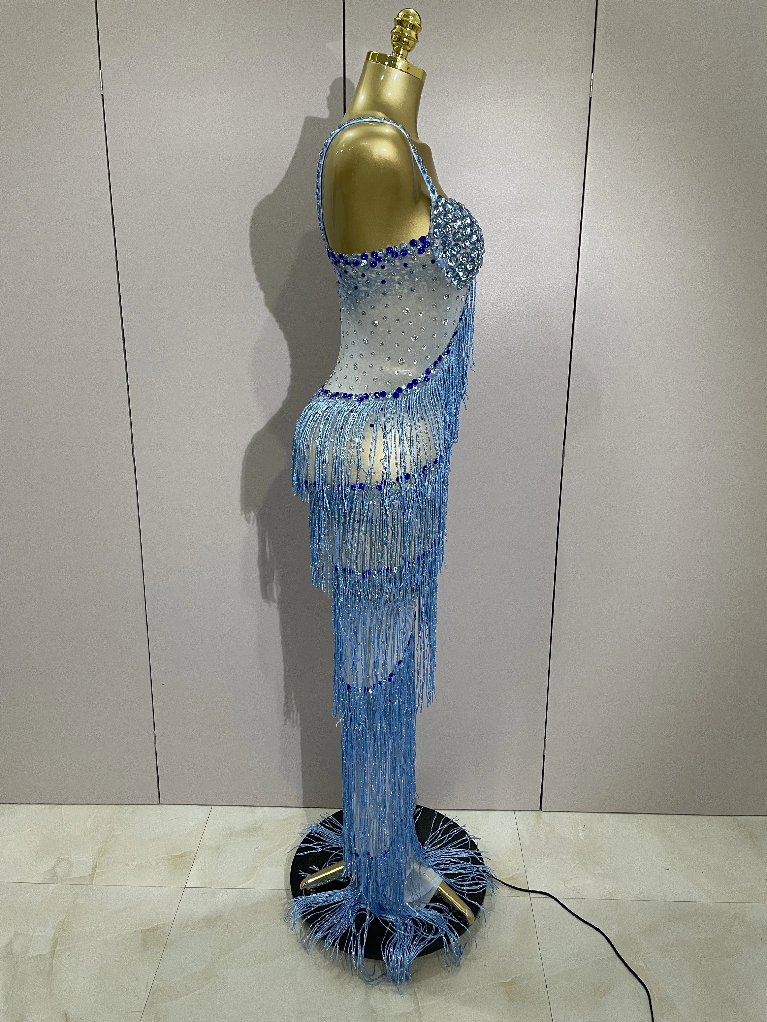 2025 Sparkly Rhinestones พู่เซ็กซี่ตาข่ายลื่นชุดยาวผู้หญิงฉลองชุดราตรีวันเกิด paty ชุดถ่ายภาพเวทีสวมใส่