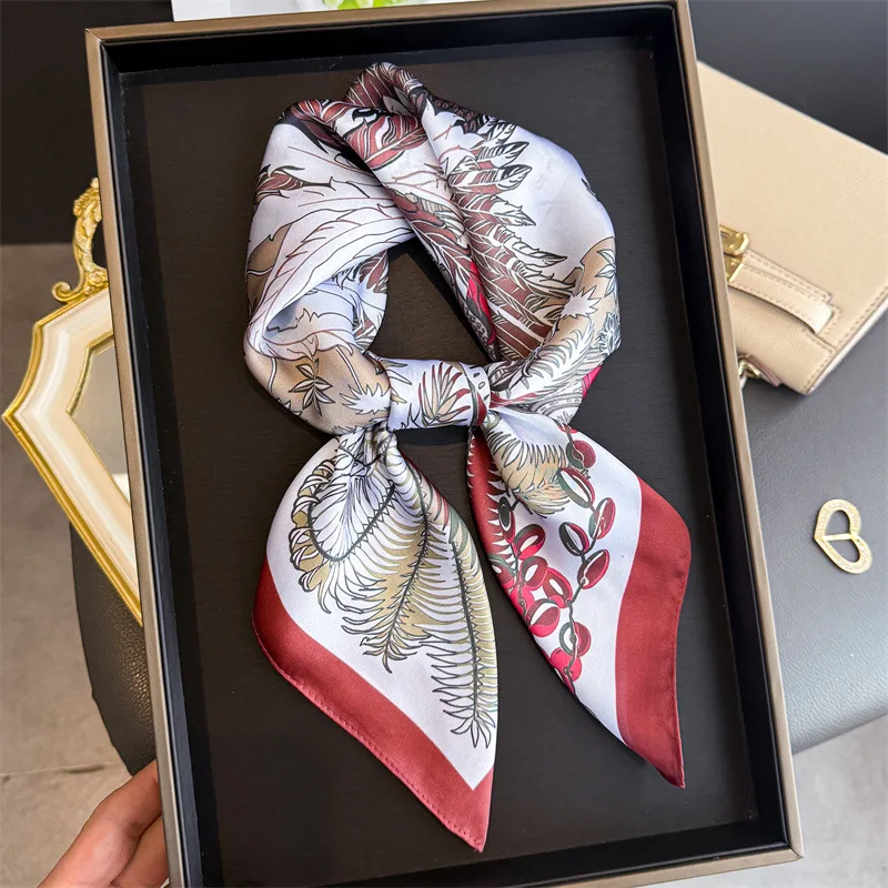 Damen-Seidenschals mit Blumenmuster, modische quadratische Seidenschals, Bandanas für Frauen, luxuriöser Hijab, Halstuch, elegante Schalwickel