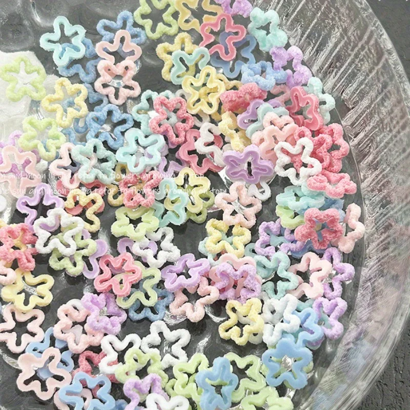 50/100 Uds. Flor hueca Irregular luminosa joyería artística para uñas accesorios de resina usando funda de teléfono para uñas horquilla accesorios Diy