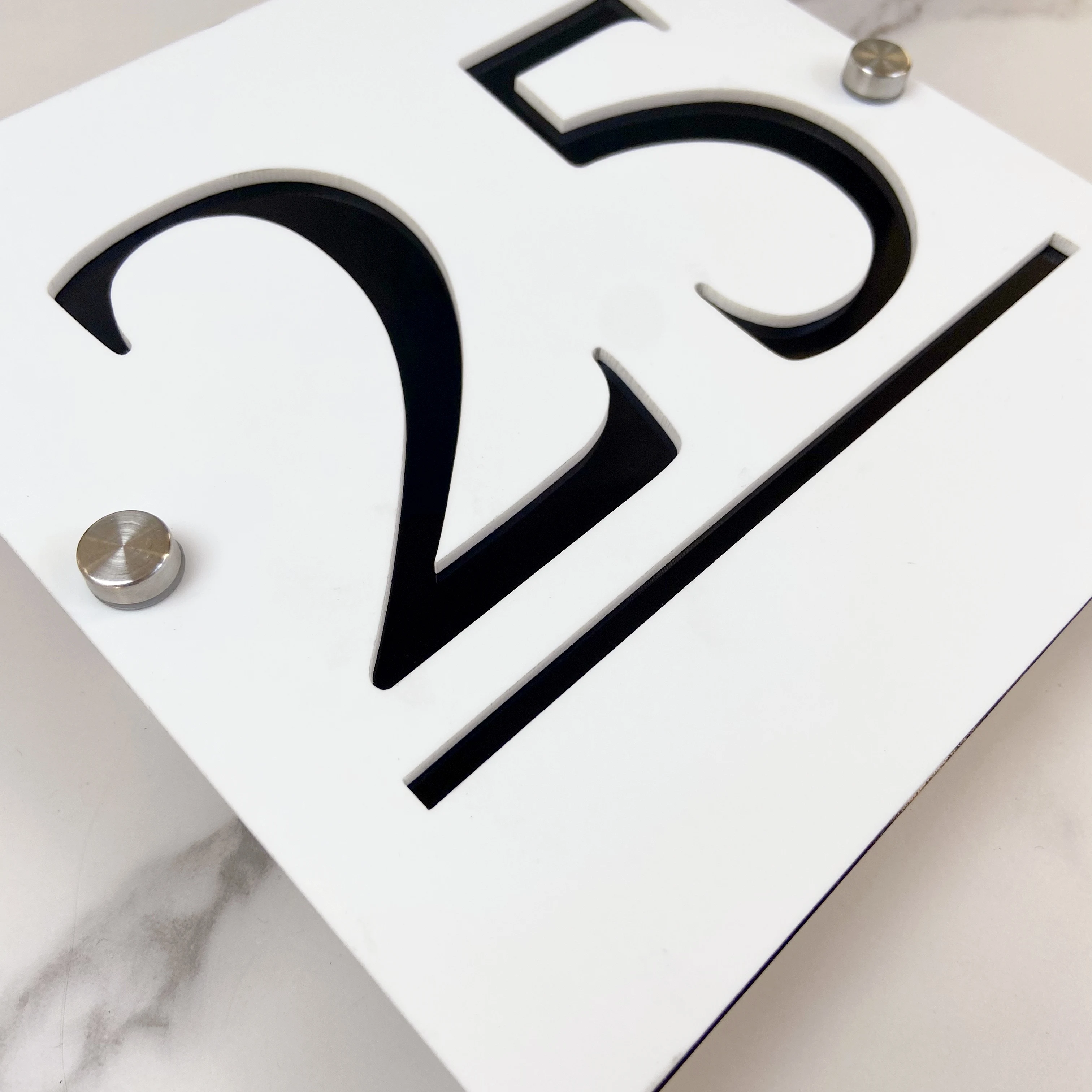 لوحة رقم المنزل الاكريليك | ديكور الجدار في الهواء الطلق | علامة عنوان مخصصة | لوحة أرقام أكريليك مخصصة لعنونة المنزل #5