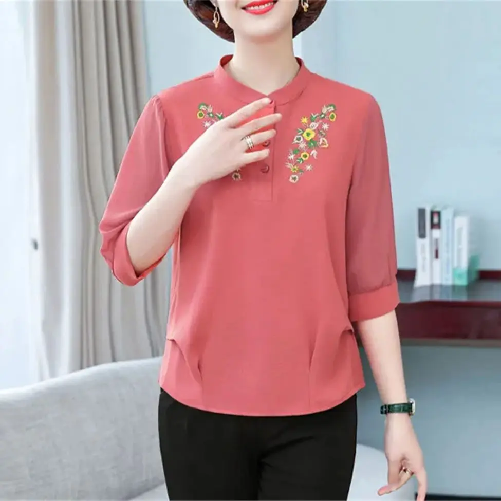 

Spring Autumn Casual Shirts Short Sleeved Upscale Embroidery T-shirt Chiffon Blusas Tops G2845