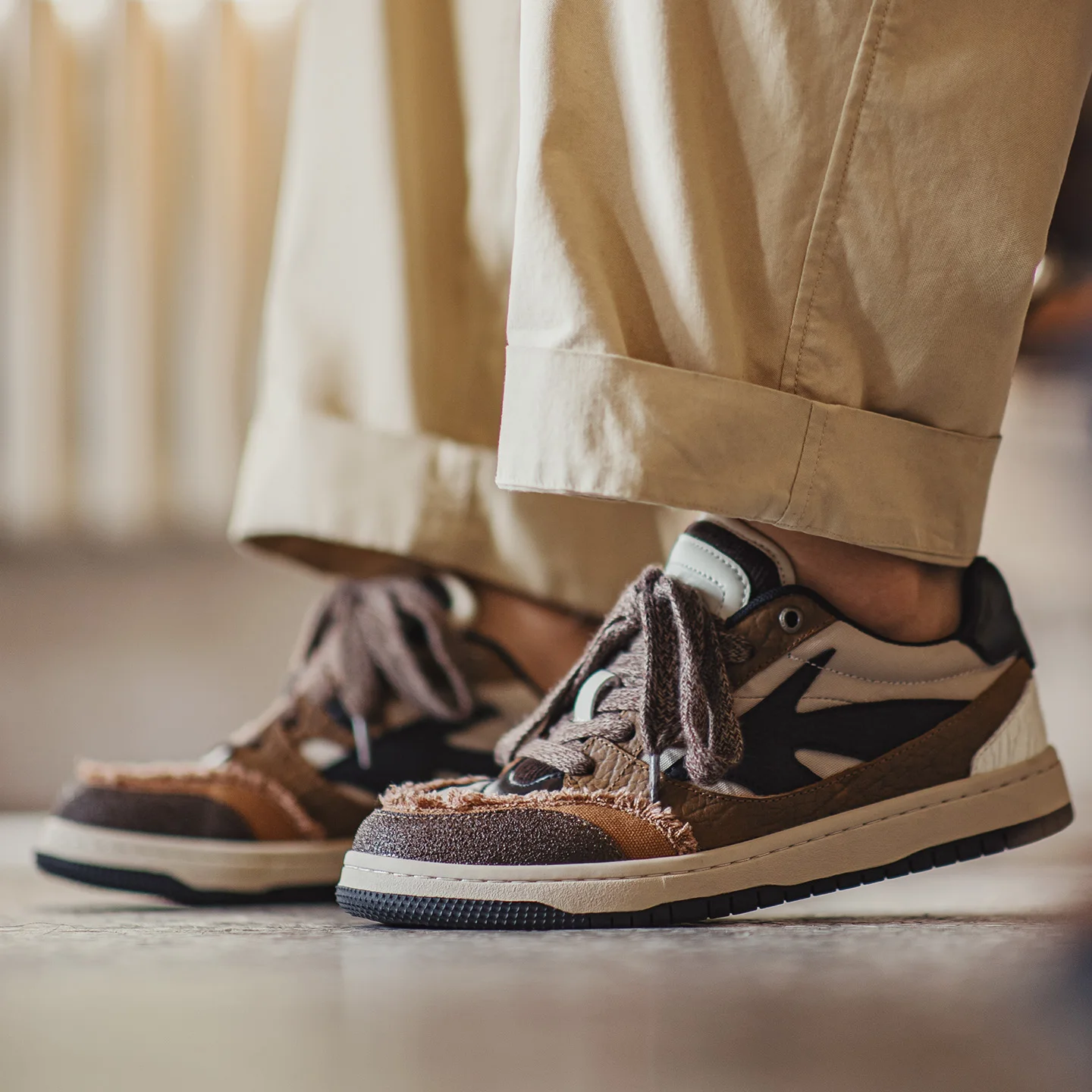 

Maden Color Block Casual Skate Shoes Chunky Platform Soft Sole Lace-Up Round Toe Board Shoes Men's Retro Street Trendy Sneakers