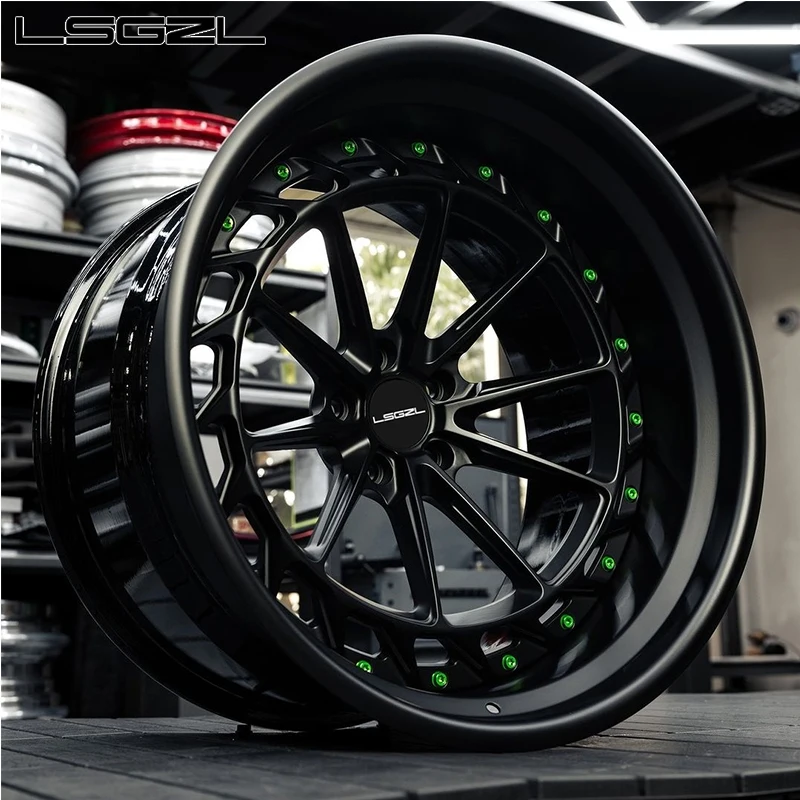 مصنع بيع 2 3 قطعة مزورة سبيكة سيارة حافة الشفاه وصمة عار عجلة سوداء 18 20 22 24 26 بوصة 5x114.3 5x130 5x120 5x112 عجلة