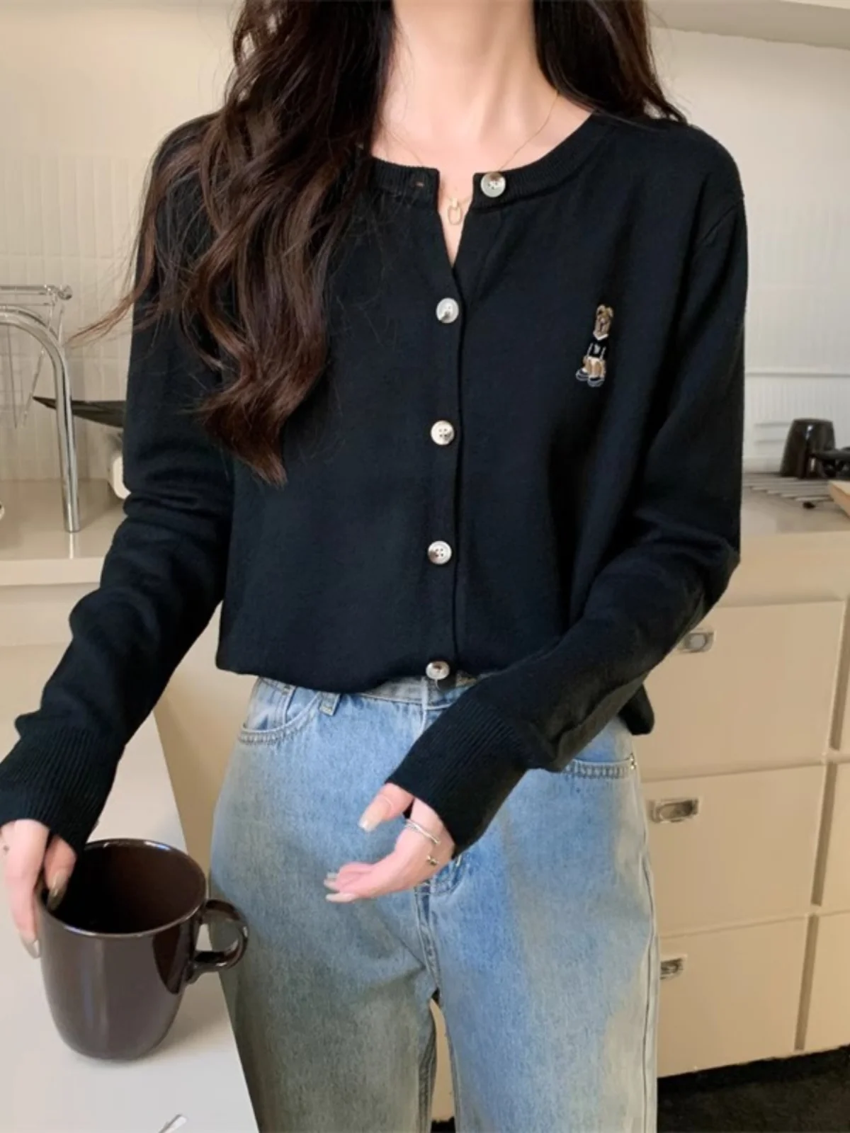 

Loose Fit Bear Embroidery Long Sve Knitted Cardigan ort Sle Women's Autumn Faion Korean Version Sweater Top