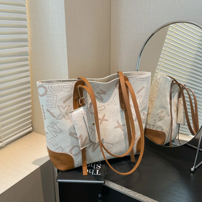 

Retro Large-capacity Printing Three-piece Mother and Child Bag 2025 Spring New Versatile Commuter Shoulder Tote Bag