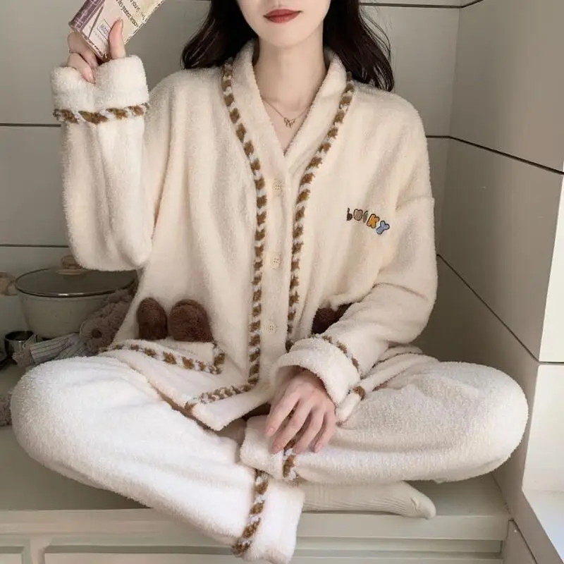

winter Women's pajamas new model suit Comfortable Sleepwear fleece-lined thicken half-pile Pajama Set coral fleece girl homewear
