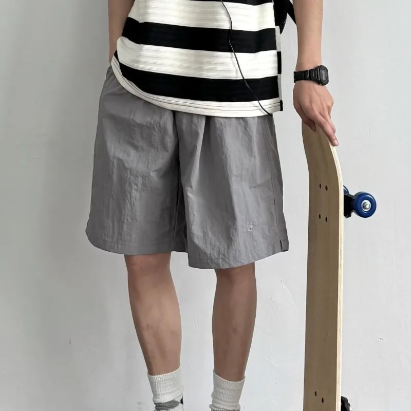 

Mens Drawstring Waist Solid Color Loose Casual Shorts