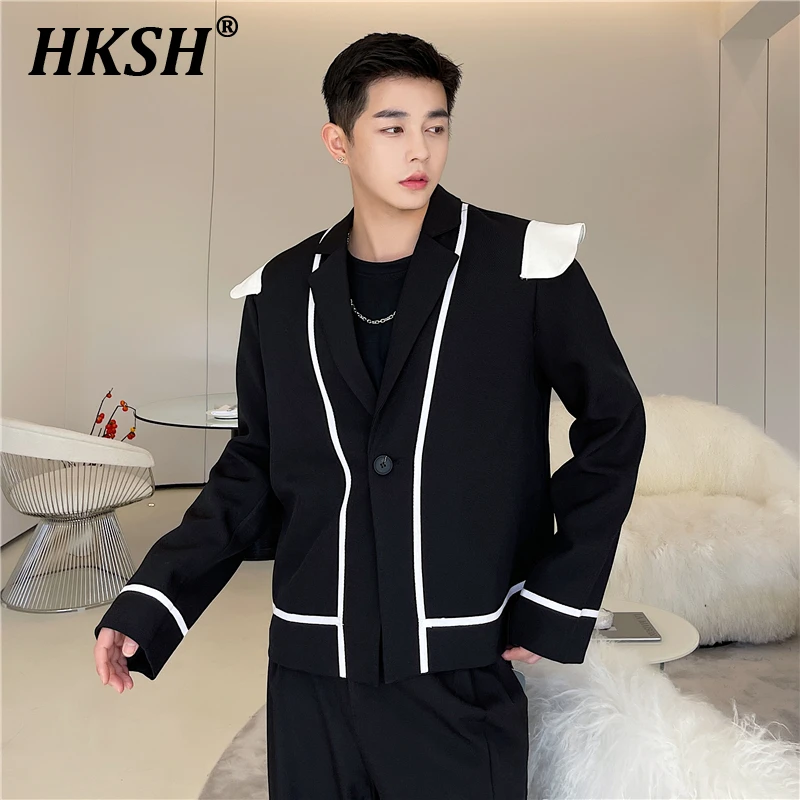 HKSH Men's Spring New Trend Jacket Shoulder Eaves Design Black White Color Contrast Chic Blazer Popular Casual Loose Coat HK0909