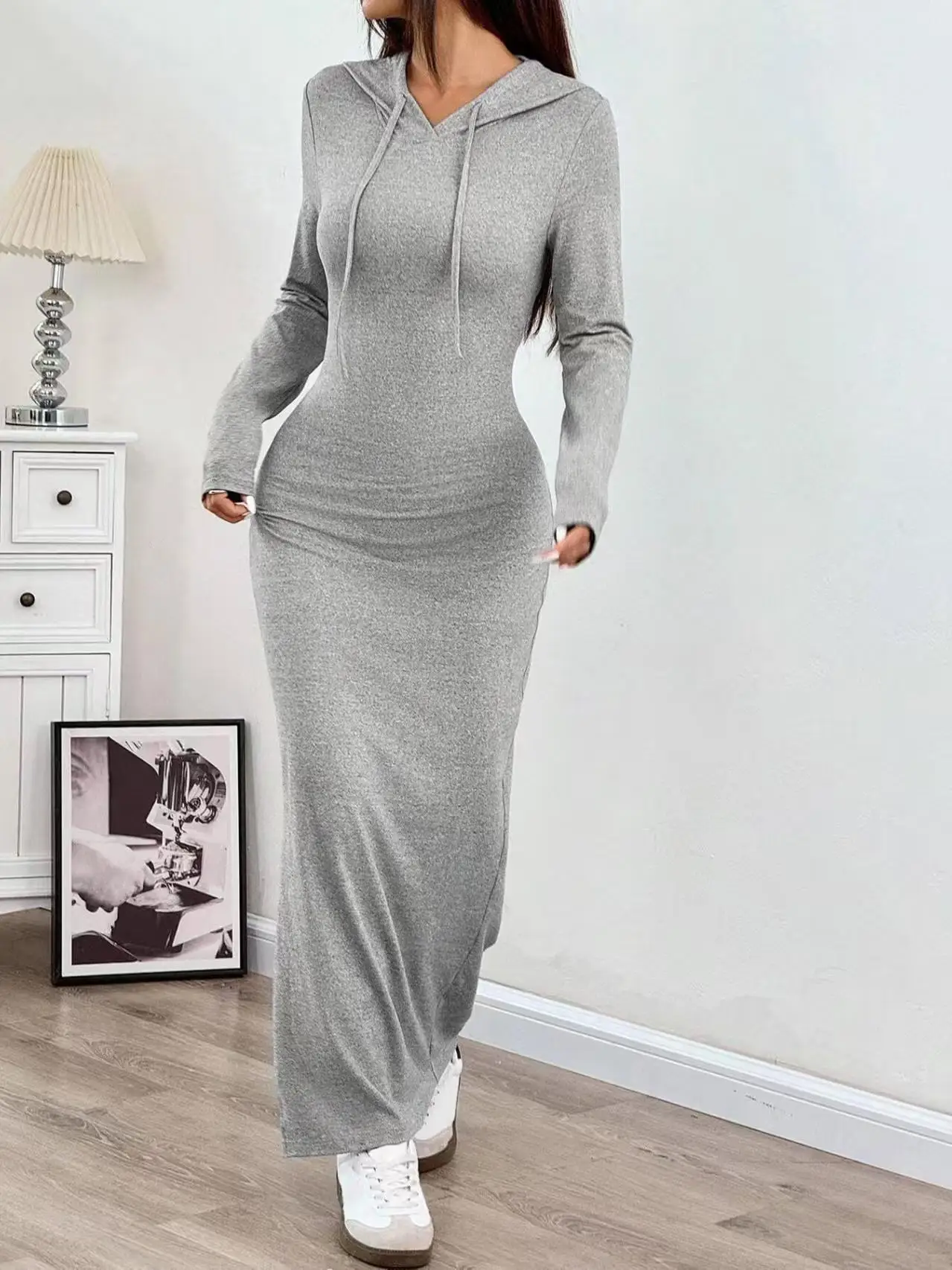 Women's Hooded Drawstring Long-Sleeved Sweatshirt Dress, Slim Fit, Hip-Hugging Long Dress with Side Slits, Casual Sports Long Dress