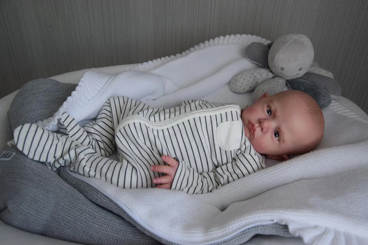 

NPK 24 ''высокое качество Reborn Cameron ручная роспись 3D кожа видимые вены с ручным рисунком волос Коллекционная художественная кукла