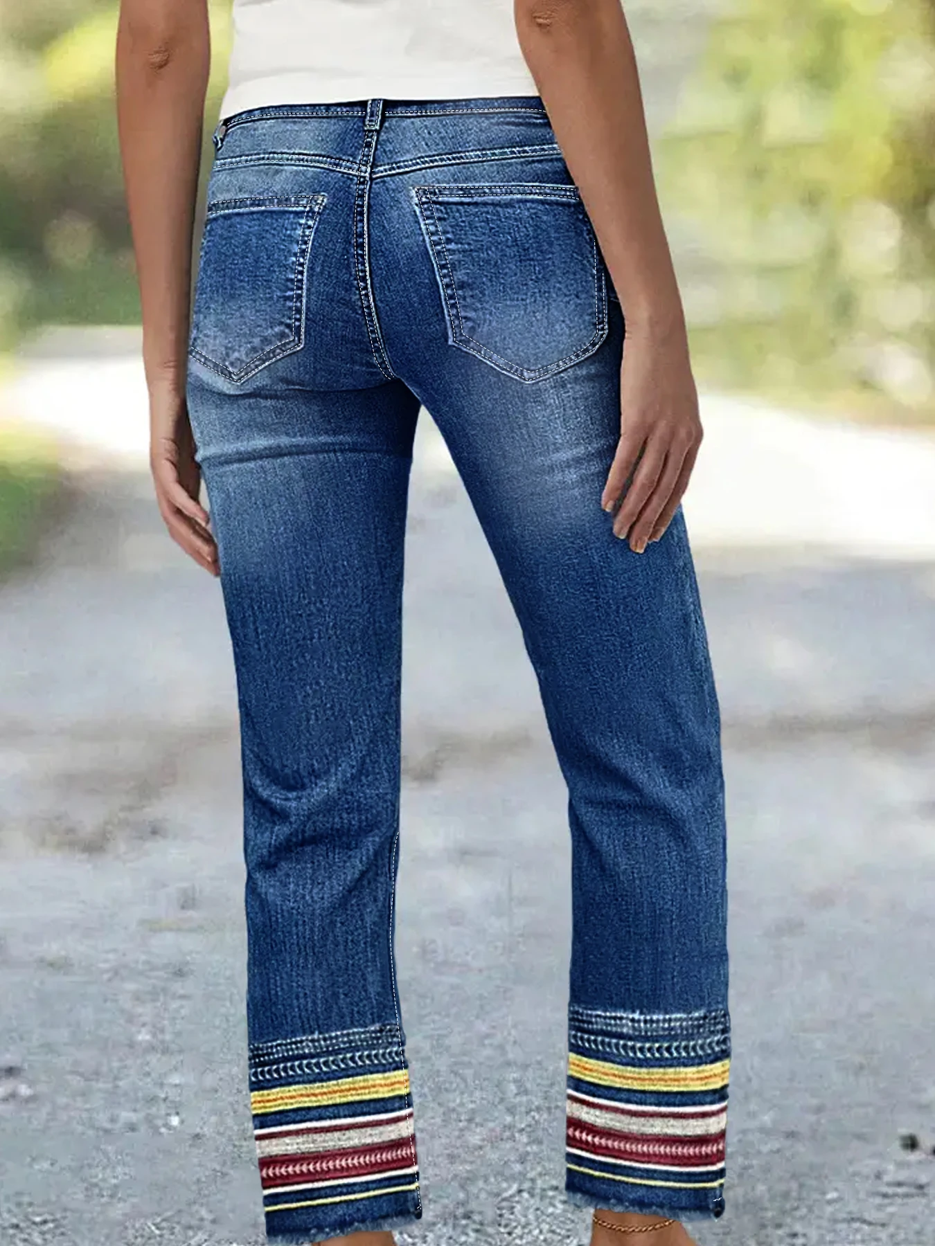 Plus Size High Waist Straight Leg Denim Jeans Women's Casual Elastic Retro Embroidered Denim Pants - Detail 1