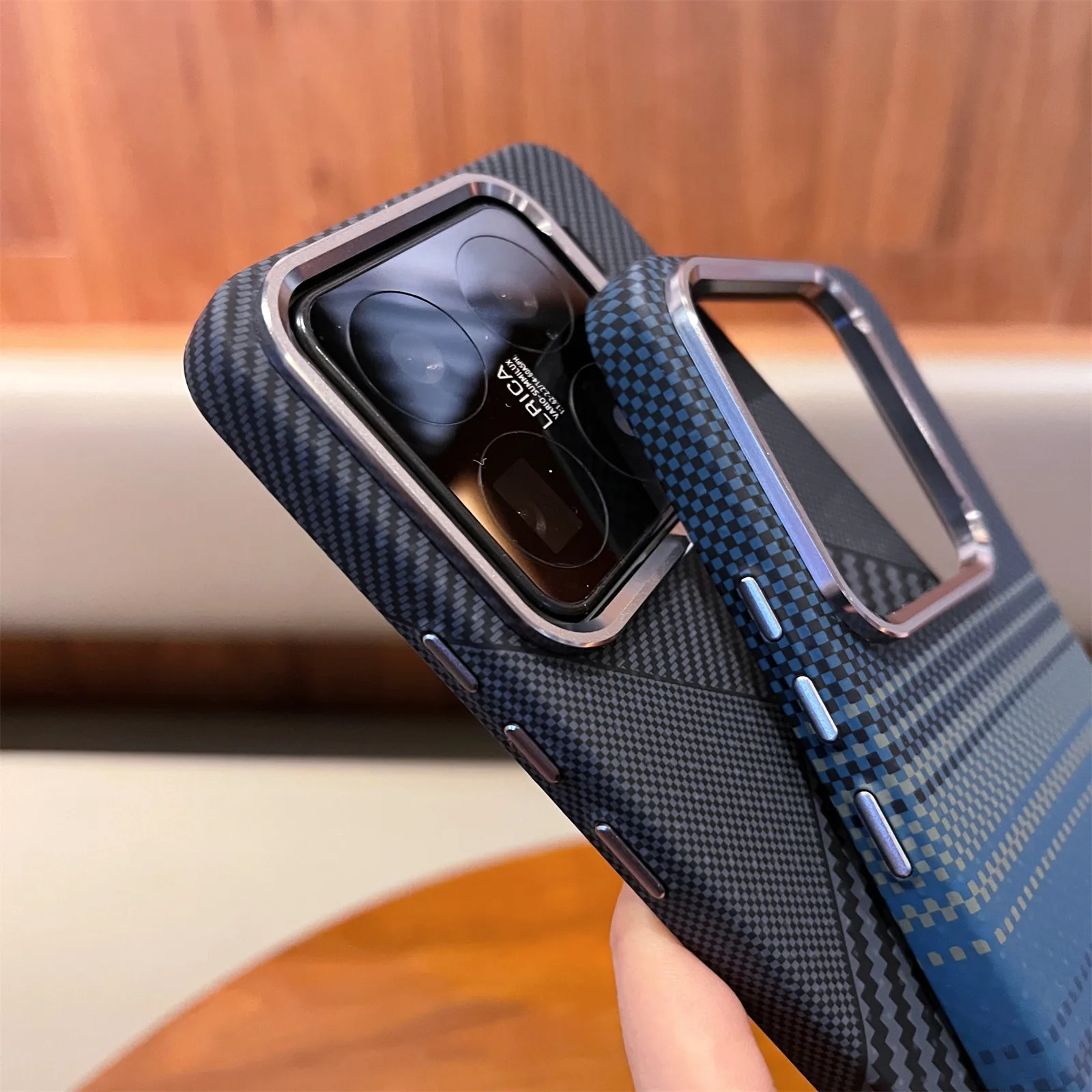 

Xiaomi 15 Ultra New Carbon Fiber Magnetic Phone Case for Xiaomi 14 15 Pro Ultra Thin Slim Kevlar Shockproof Protective Cover