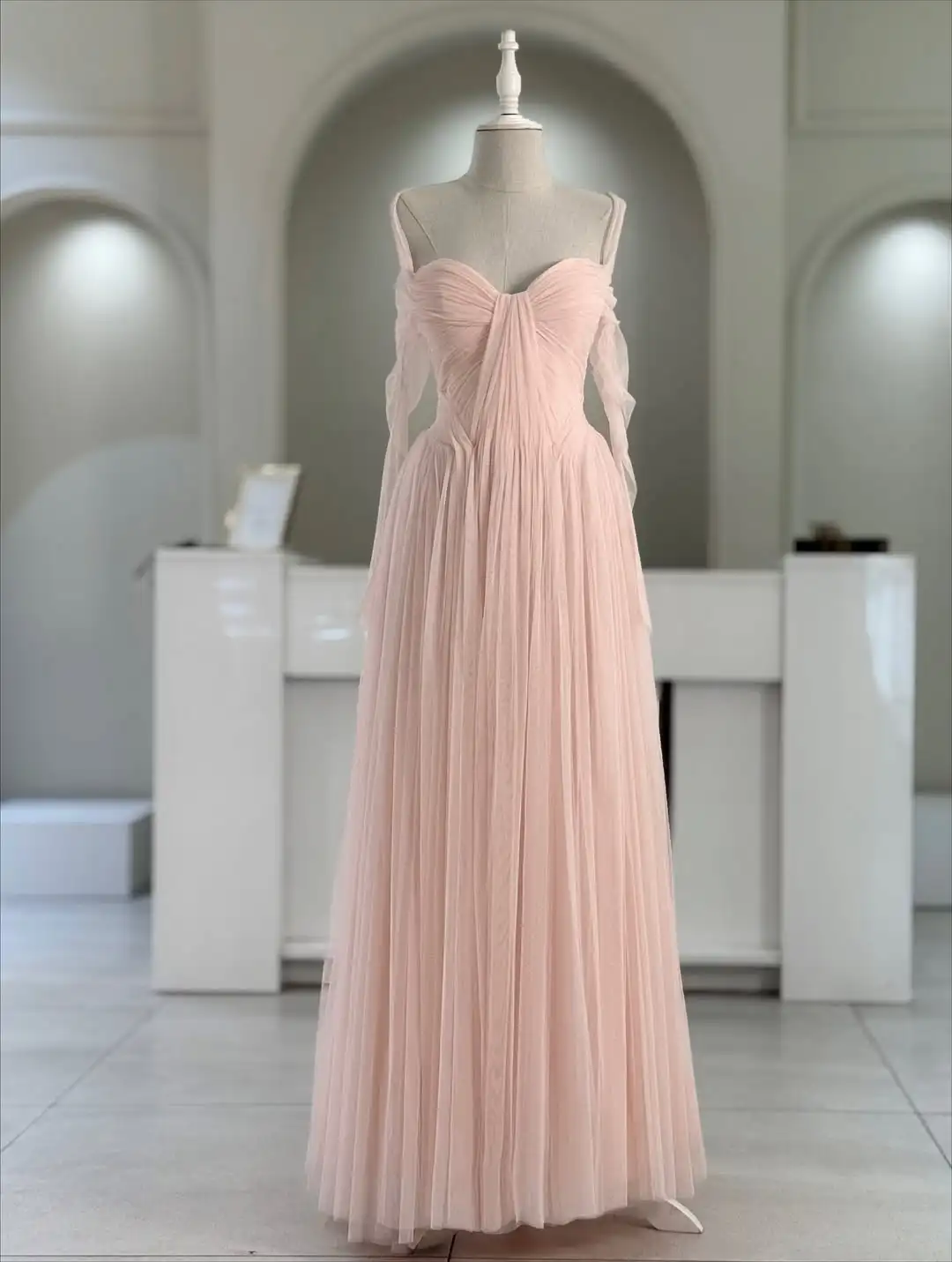 

New Design Sweetheart Elegant Tiered Fluffy Evening Dress Fashion Pleated Draped Princess Dress With Illusion Full Sleeves