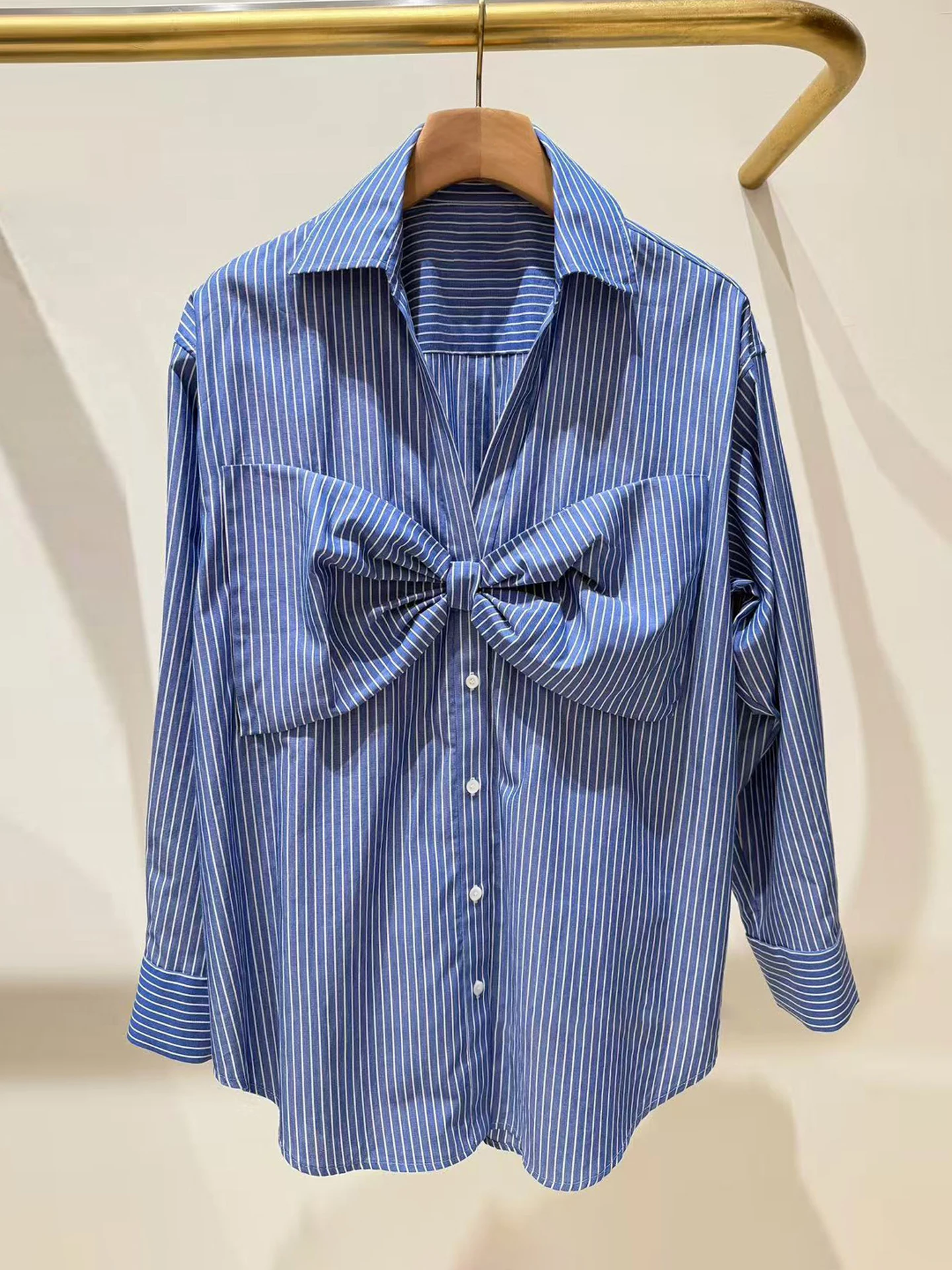 

S Home Nan You High End Women's Loose Striped irt Knot Sle Commute Faion Autumn 2025 Top Women's Clothing