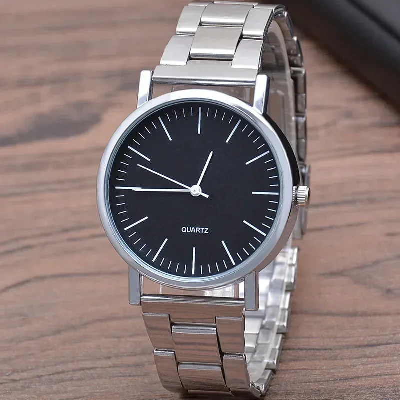 Reloj analógico de cuarzo con tres ojos falsos para hombre, cronógrafo de acero inoxidable, estilo informal, para negocios