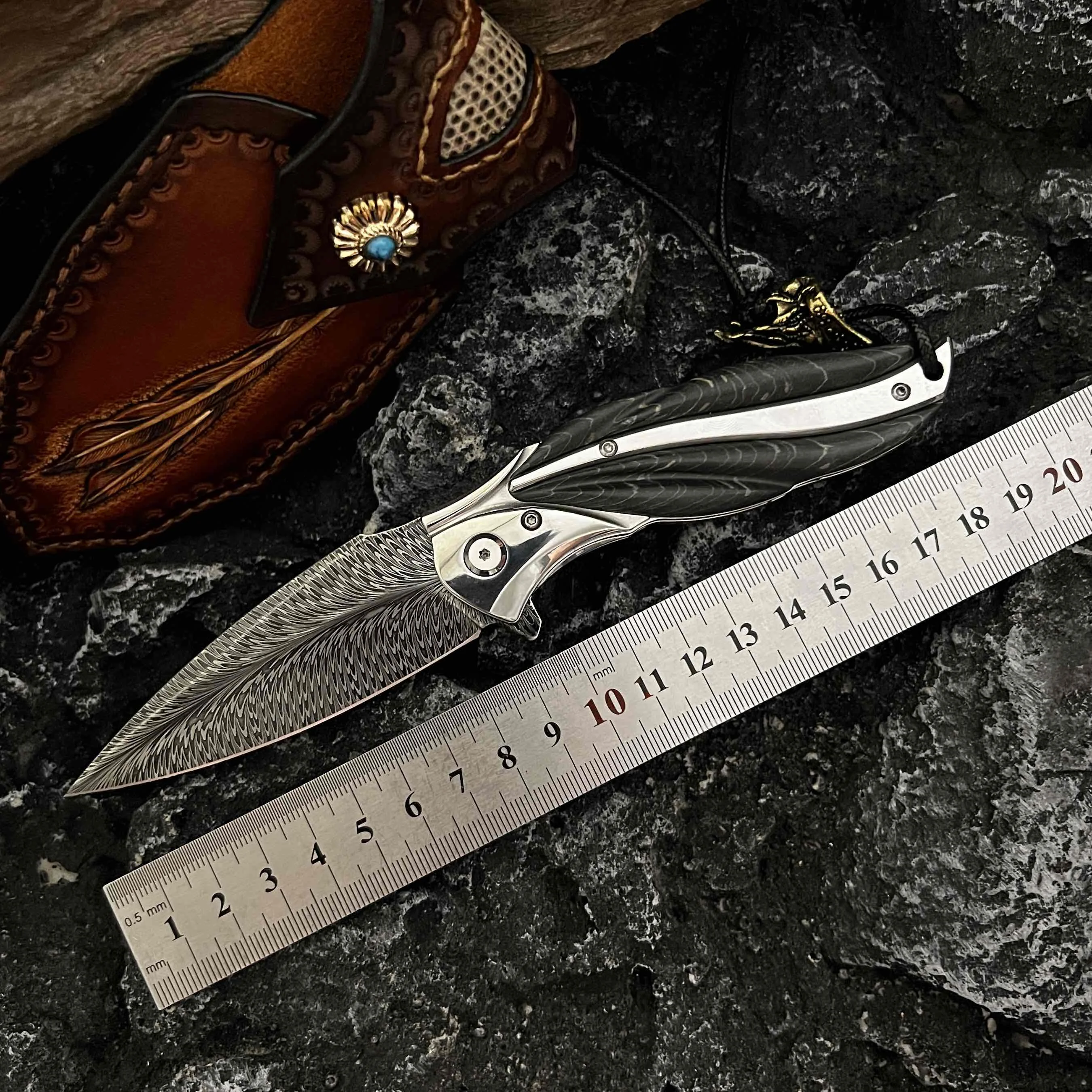

Hand forged imported feather mosquito Damascus steel blade outdoor tactical folding high-end small knife self-defense tool knife