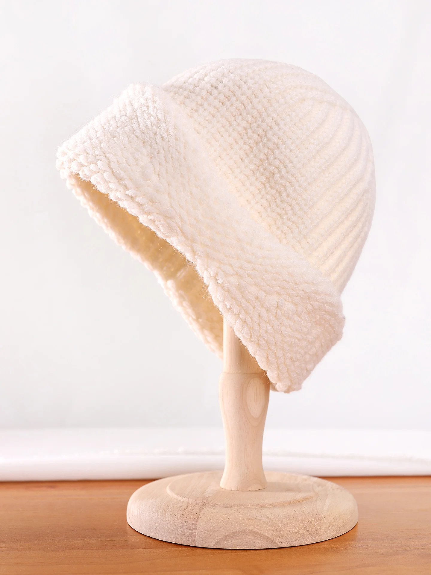 cappello-in-maglia-di-lana-morbida-da-donna-per-l’autunno-e-l’inverno-alla-moda-con-piccole-arricciature-protegge-le-orecchie-caldo-stile-casual-e-delicato-noarlzhey