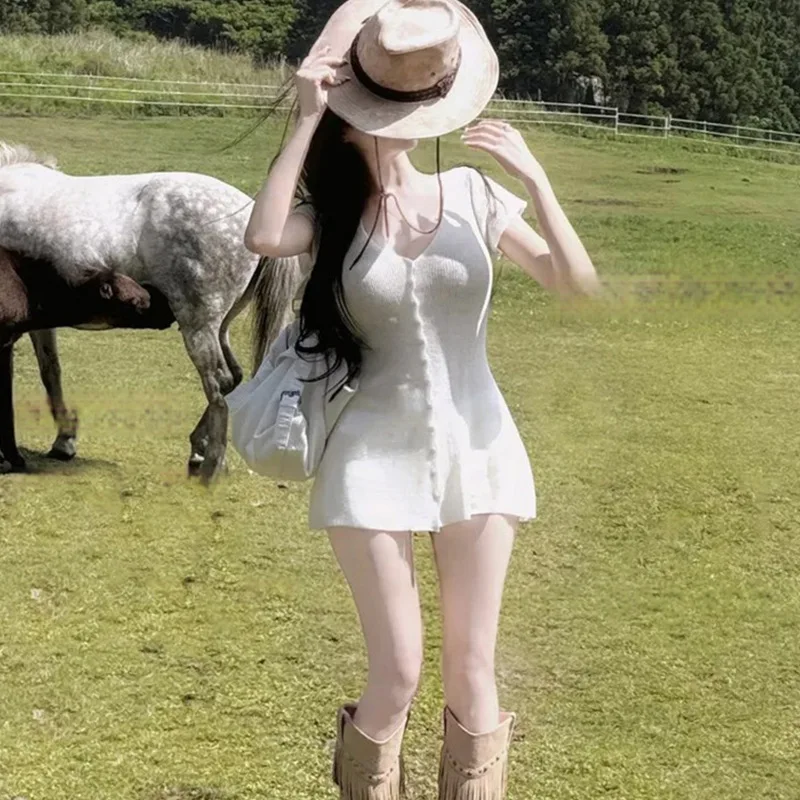 الكورية ضئيلة مثير المؤنث الرغبة النقية الخامس الرقبة قصيرة واحدة الصدر قصيرة الأكمام محبوك فستان أنيق موضة النساء 35MN