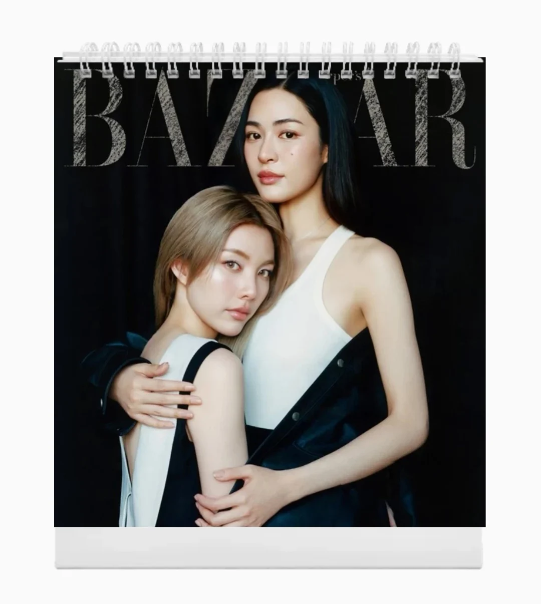 الدراما التايلاندية سرنا LingOrm أزياء بازار ألبوم مجلة التصوير الفوتوغرافي فيجارو فقط أنت لينغ لينغ كوونغ تقويم مكتبي