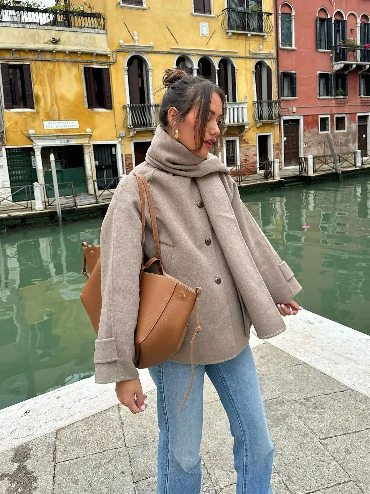 

Chic Scarf Collar Woolen Blend Jacket Women Single Breasted Pockets Long Sleeve Coat 2024 Winter New Commuting Outerwear Jackets