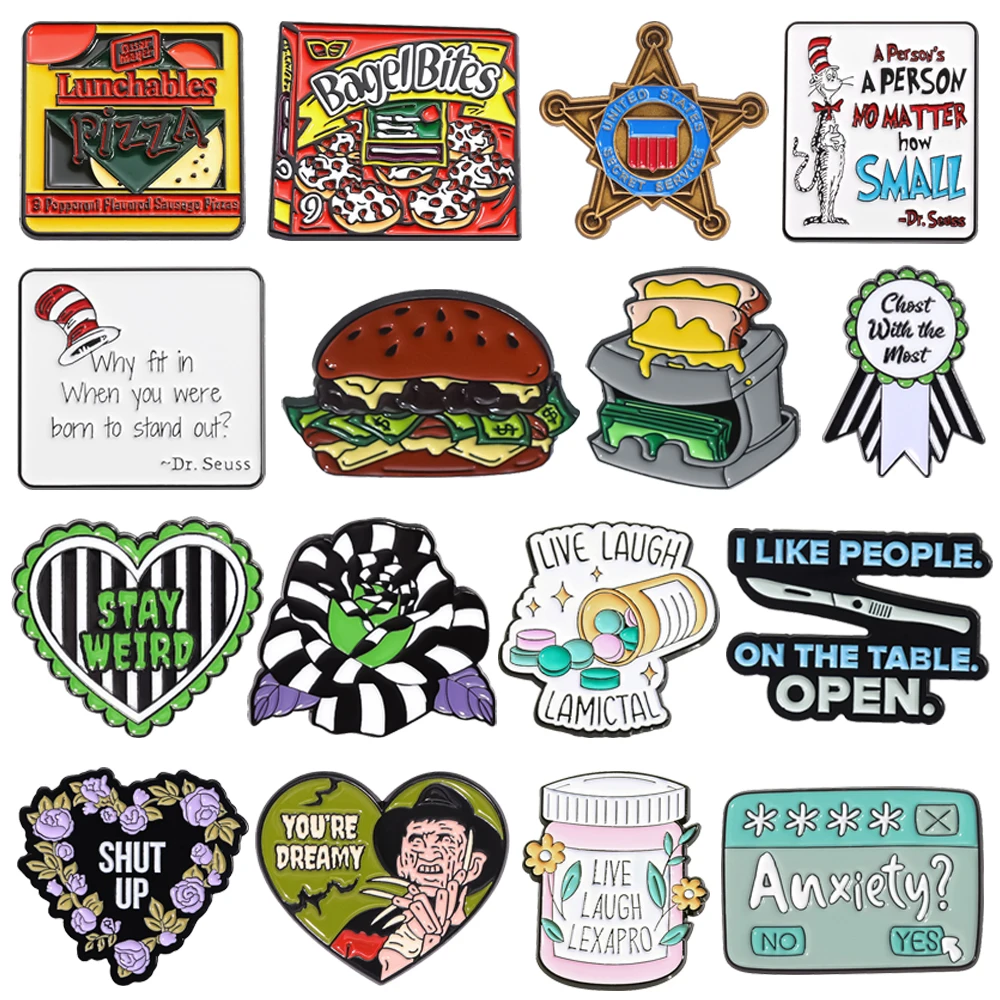 

Creative Pizza Snacks Enamel Brooch Black White Spider Web Flower Medicine Bottles Sofa Surgical Knives Badges Jewelry Gifts