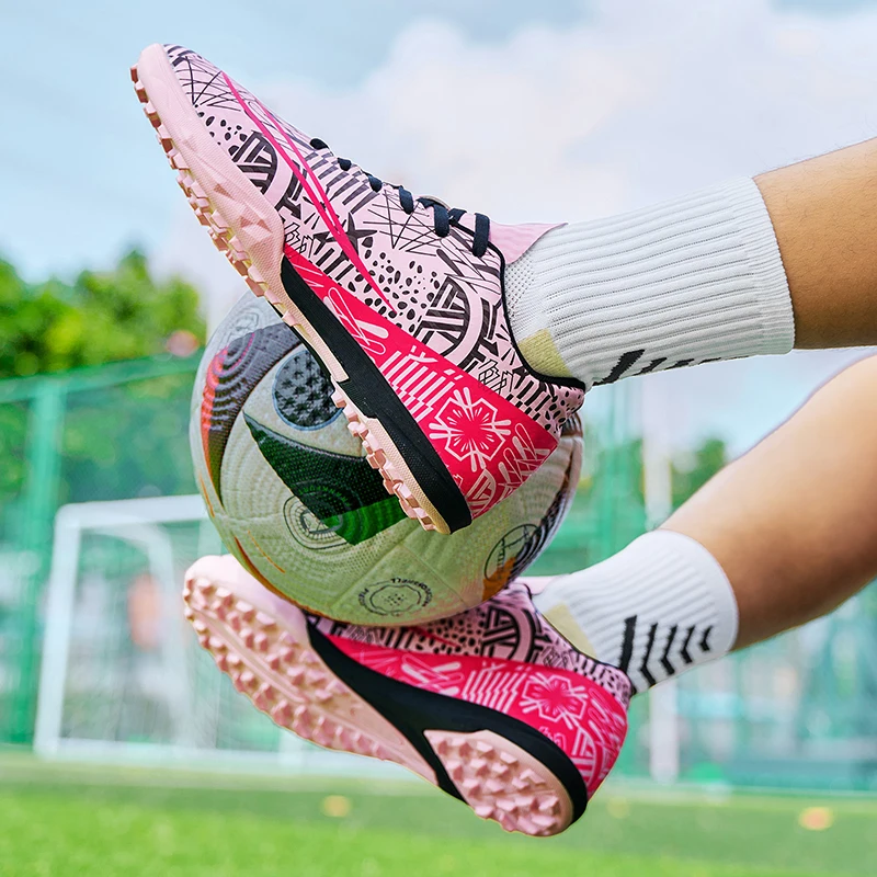 

New Men Training Shoes Professional Soccer Shoes Football Boots Soccer Cleats High-Quality Ultralight Outdoor Match Non-Slip