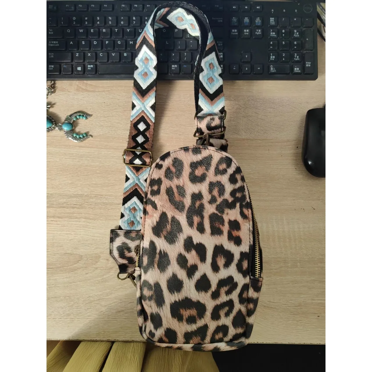 2023 nowy damski torba na klatkę piersiowa PU Leopard Crossbody Bag moda gitara paski na ramionach torba ze sznurkiem w talii