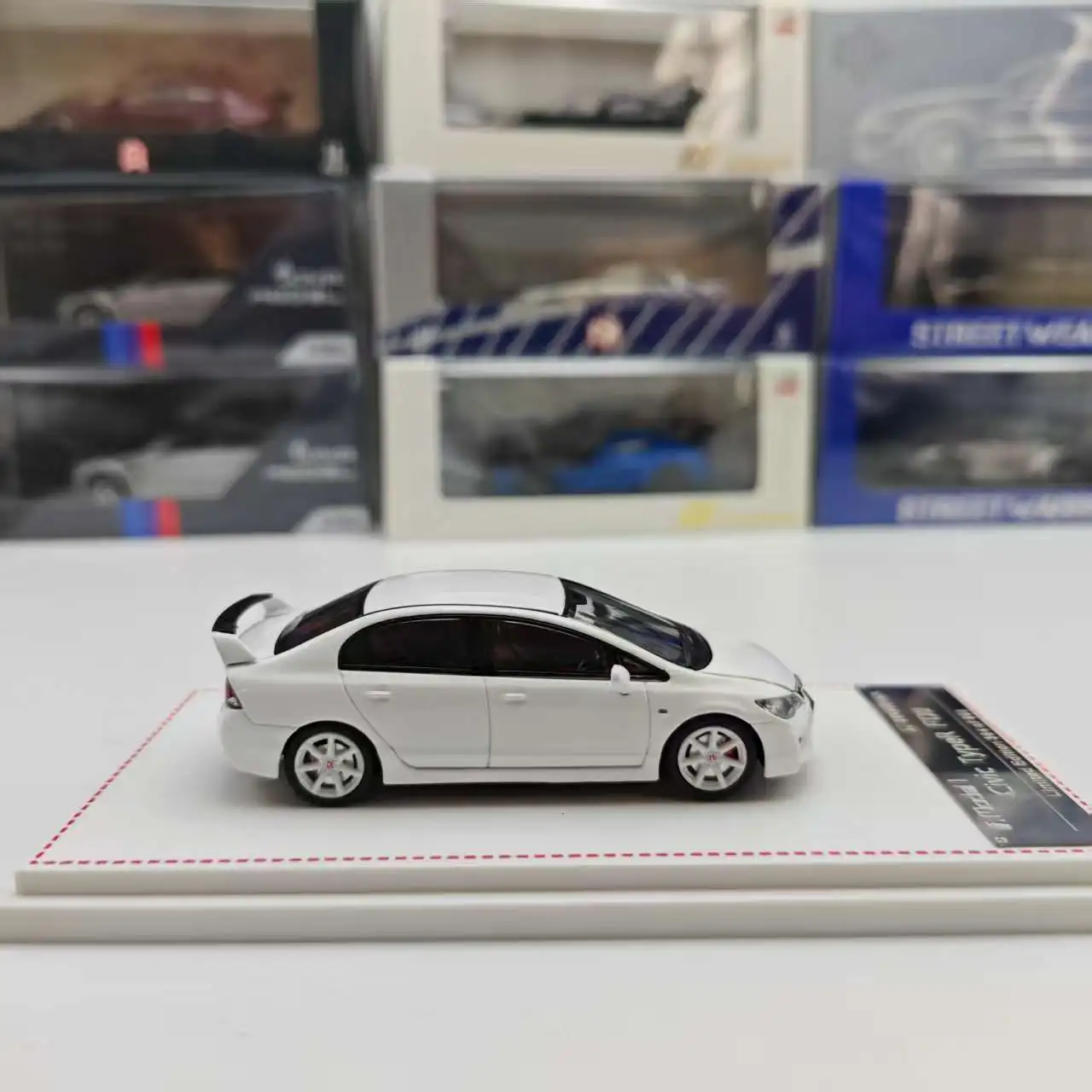 Model satu 1: 64 Model Mobil Alloy Tipe-R FD2 Putih