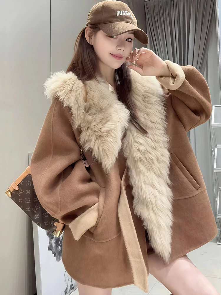 

Thiened Winter Coat Women's Large Size Fur Collar Overcoat Korean Sle Commute Pure Color Button Splicing Polyester Fiber