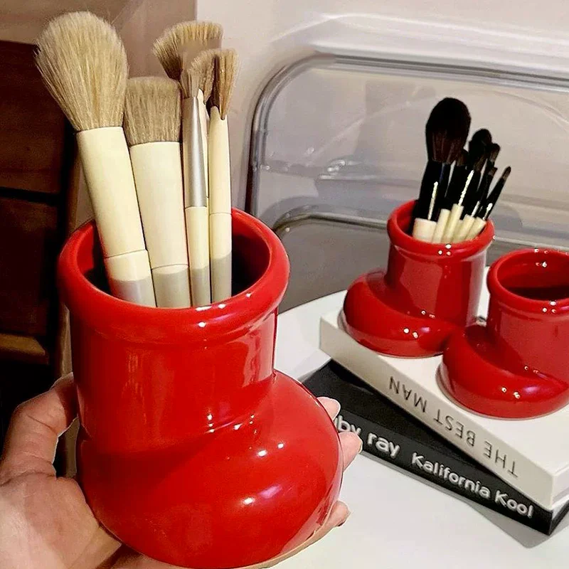 Red Boots Christmas Decor Pen Holder Multi-Functional Desk Organizer Makeup Brush Holder Desktop Office Art Supplies Storage