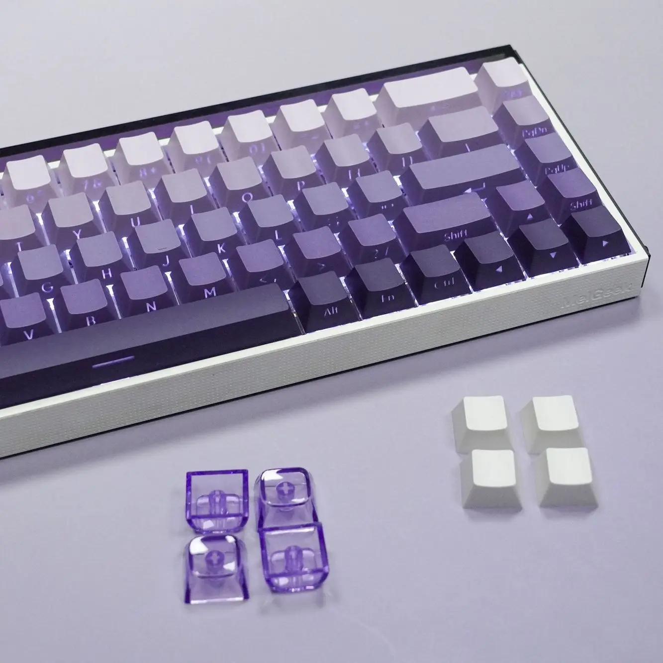 Aesthetic Taro Purple Gradient PBT Keycaps 134 Keys Cherry Profile Side Print Dye Sub Custom Keycaps for Mechanical Keyboard MX