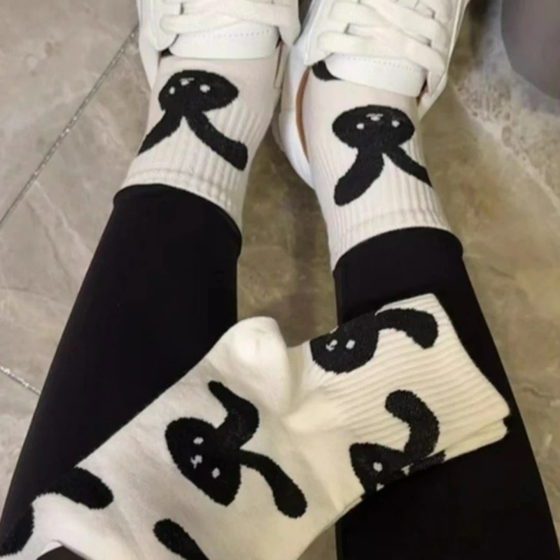 Korean Style Bunny Socks Cartoon Rabbit Mid Calf Crew Socks for Women Men Cotton Cute Animal Pattern Casual Daily Stockings Gift