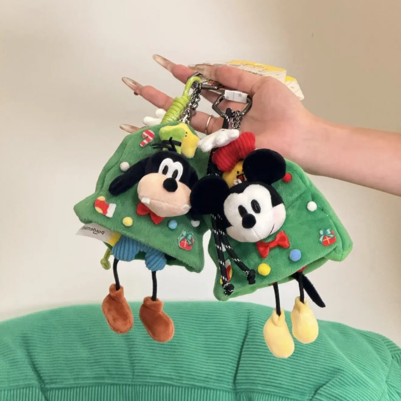 

Genuine Disney cute Mickey Goofy little clever woven rope Christmas tree plush pendant bag pendant keychain doll Bag charm